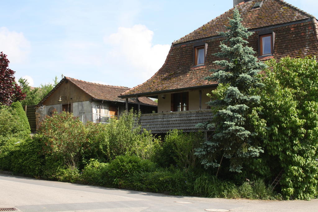 Ofenhaus Villa Murten Szoba fotó